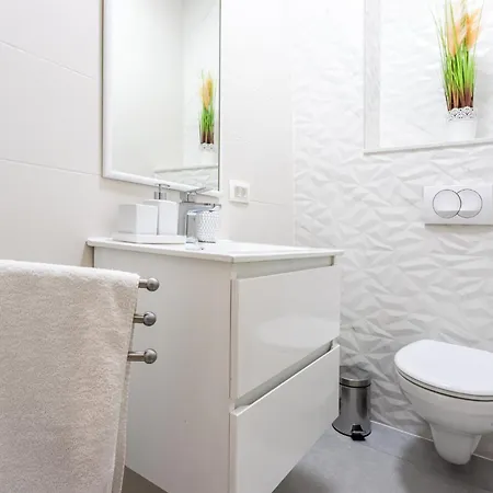 Apartman Lola Podstrana